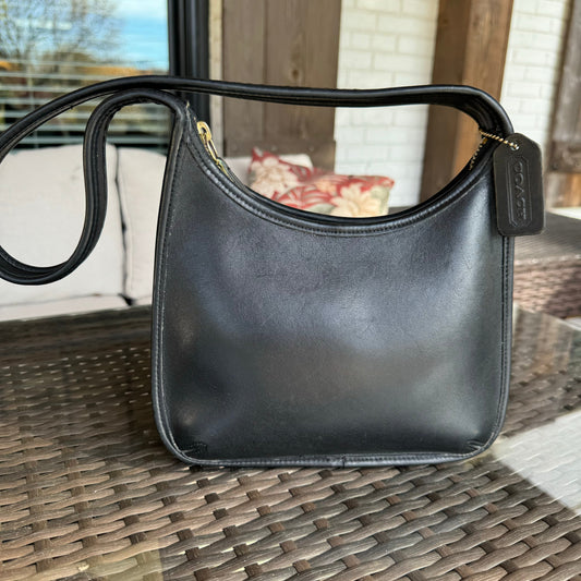 Vintage Coach Black 9020 Mini Ergo Zip