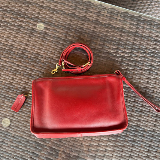 Vintage Coach Red Basic Bag 9455