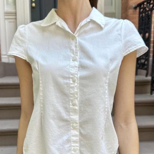 brandy melville rue top in white, in excellent...