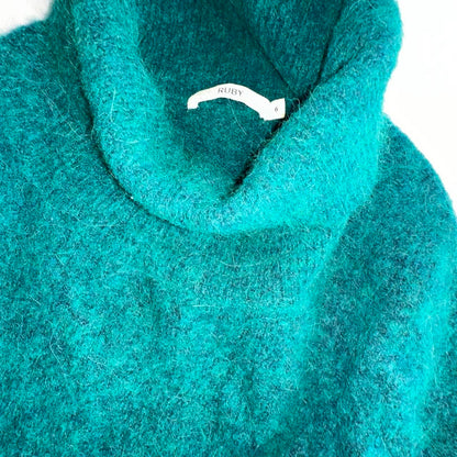 Green knit jumper