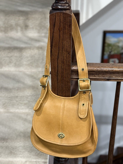 Coach Vintage Crescent Saddle Bag Nyc 9235 Saddle Tan